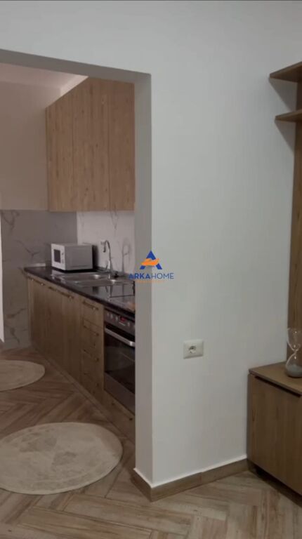 JEPET APRATMENT ME QERA 2+1+ BALLKON "5 MAJI" 65000 LEKE