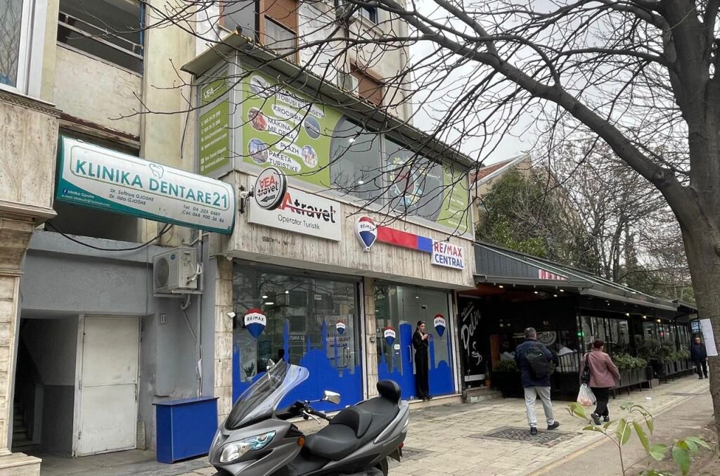 UFFICIO IN VENDITA IN VIA MUHAMED GJOLLESHA