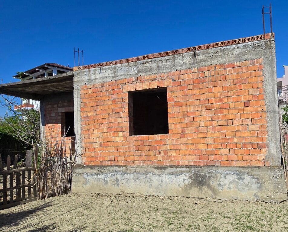 SHITET SHTËPI 1 KATËSHE NË BATHORE,KAMEZ