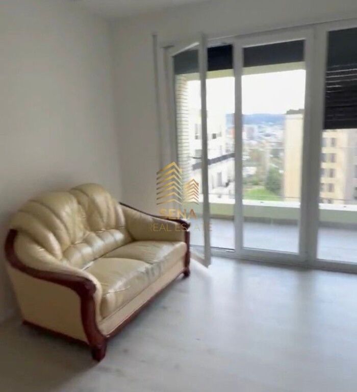 Affitto, Appartamento 2+1+2+blk+P, Campo Aviazione, Parzialmente Arredato, 55.000 Leke/mese