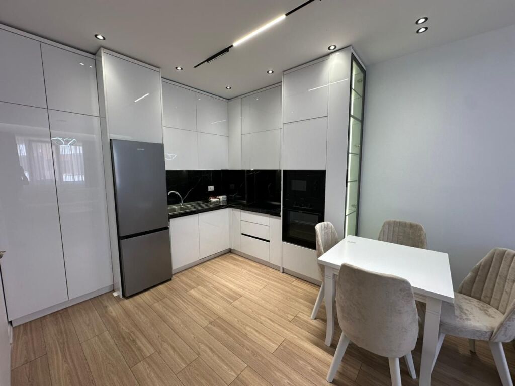 Apartment 1+1+Parking for rent at Urban Gate in Astir.