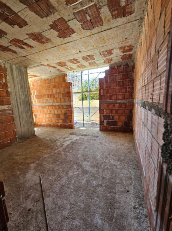 🏡 Shitet Apartament 2+1+2 – Ringside Residence, Paskuqan