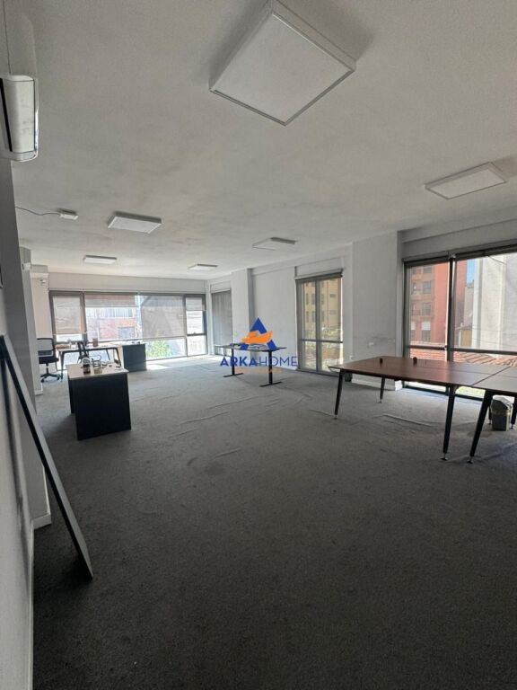 OFFICE FOR RENT 405M2 "HOXHA TAHSIN STREET" 5300 EURO