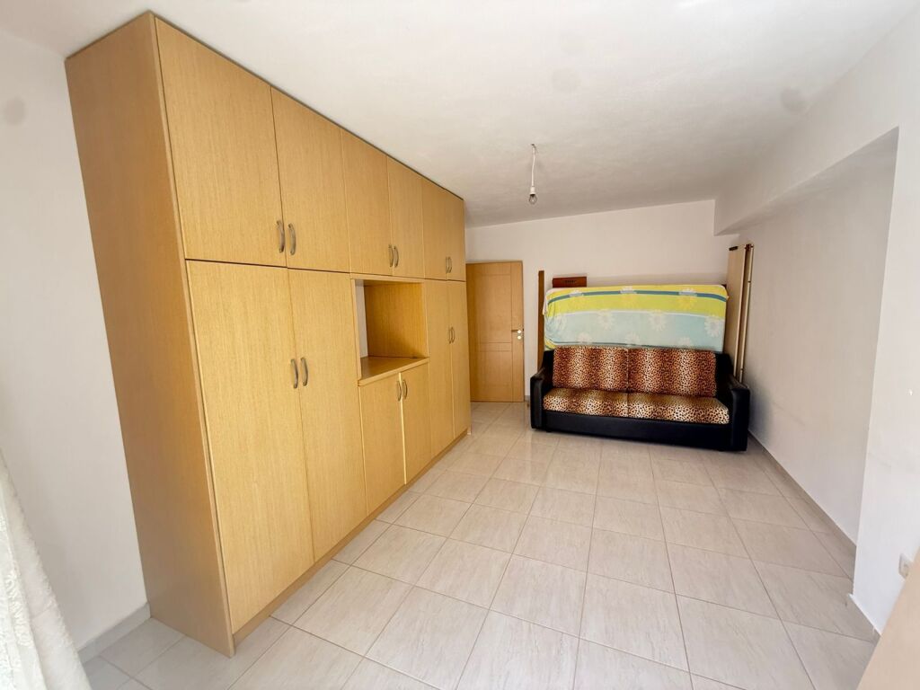 For sale 2+1+2 Sarande