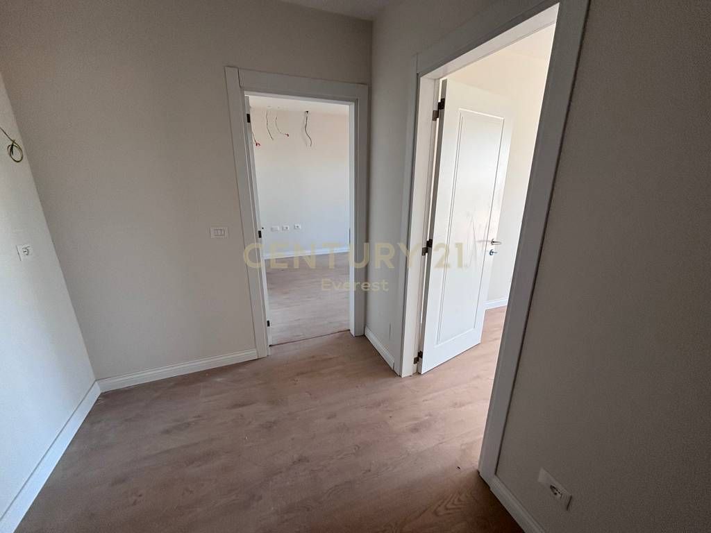 BULEVARDI I RI, SHESIM APARTAMENT 2+1+2