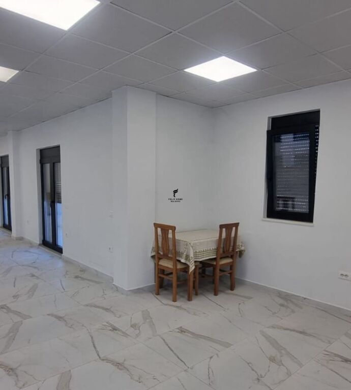 ZYRE ME QERA 280 M2 TEG 3.000 EURO  FH-68684