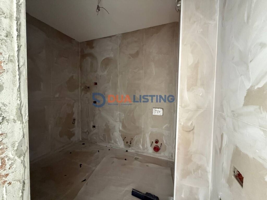 Apartament 2+1 për shitje – Paskuqan, Ringside Residence