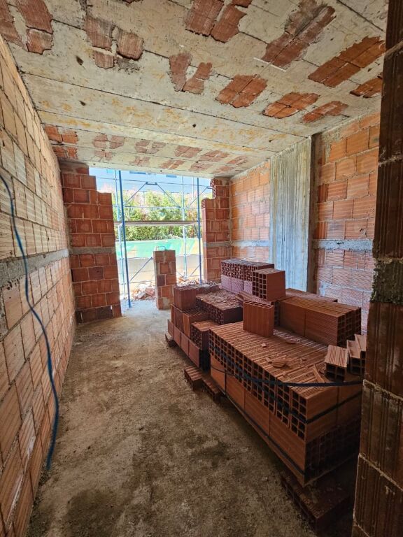 🏡 Shitet Apartament 2+1+2 – Ringside Residence, Paskuqan