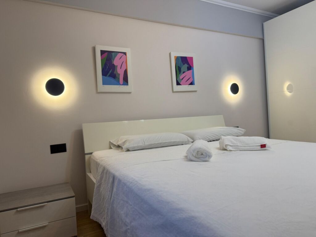 🏡 Apartament 2+1 në shitje – Pranë qendrës së Tiranës