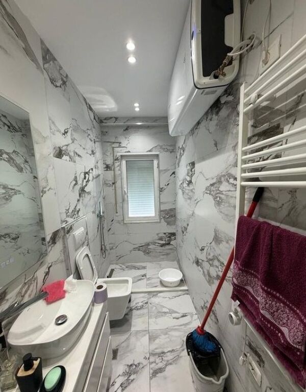 Appartamento 3+1+2 +80m Verande In vendita a Fresk, Tirana