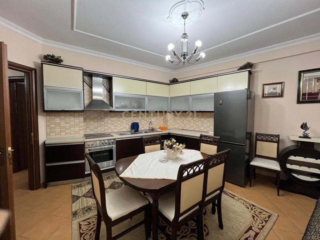 JAPIM ME QIRA APARTAMENT 2+1 NE DON BOSKO