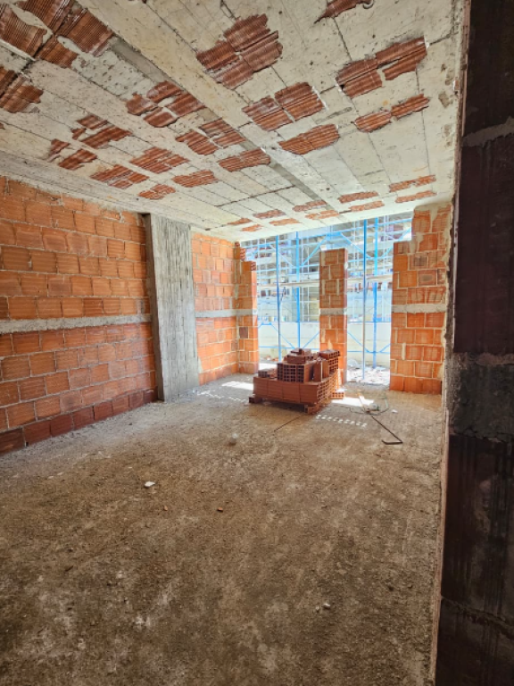 🏡 Shitet Apartament 2+1+2 – Ringside Residence, Paskuqan