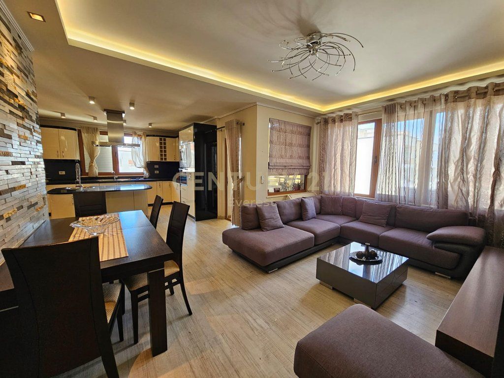 ASTIR, SELLING APARTMENT 3+1+2+STORAGE-WITH LARGE SPACES