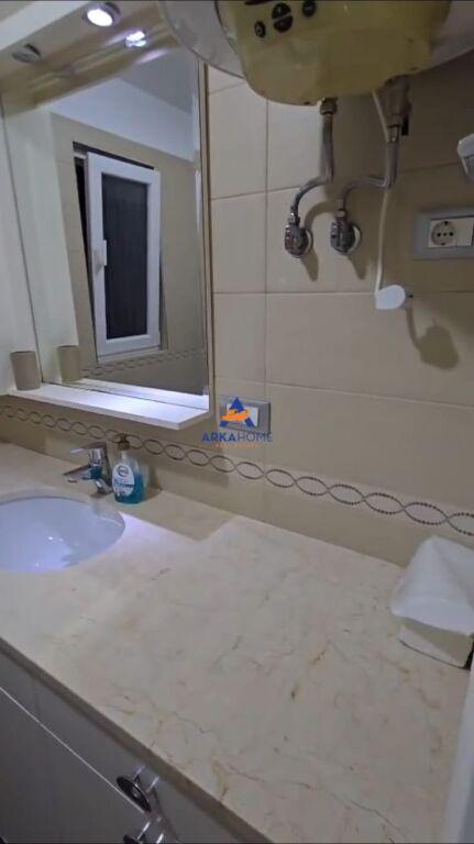 JEPET APARTAMENT ME QERA 1+1 "AFER SHKOLLES BESNIK SYKJA" 550 EURO