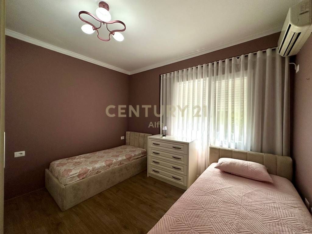 RENT, APARTMENT 3+1+2 with PARKING SPACE, BOTANICAL GARDEN