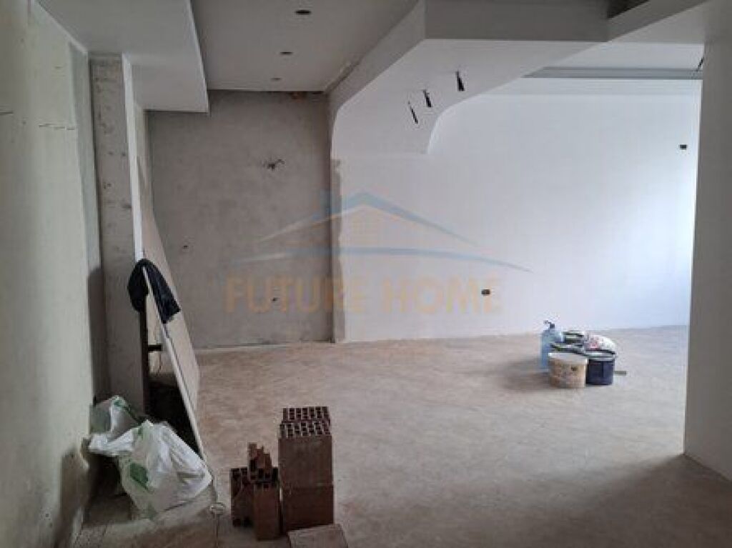 Shitet, Apartament 3+1+2, Nela 6, Yzberisht