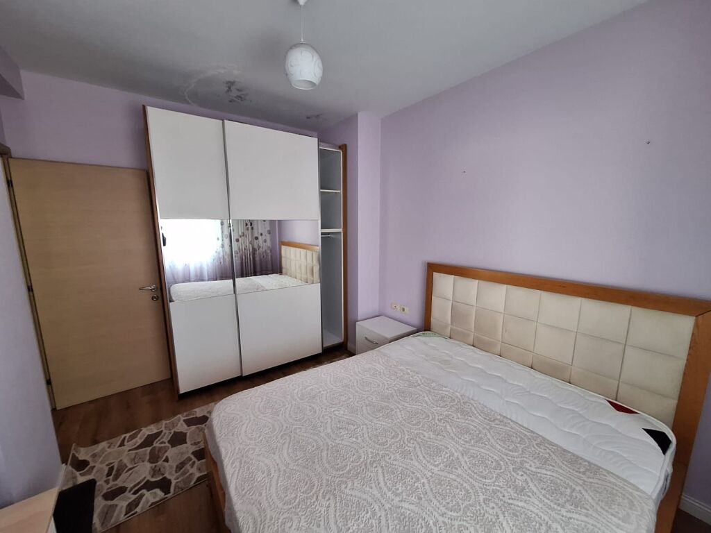 APARTAMENT 2+1 PER QIRA NE MISTO MAME, PRANE KMY