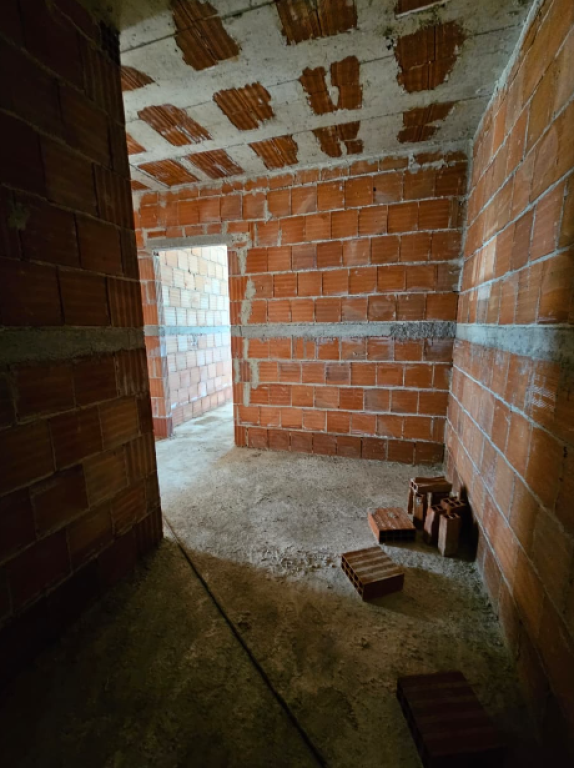 🏡 Shitet Apartament 2+1+2 – Ringside Residence, Paskuqan