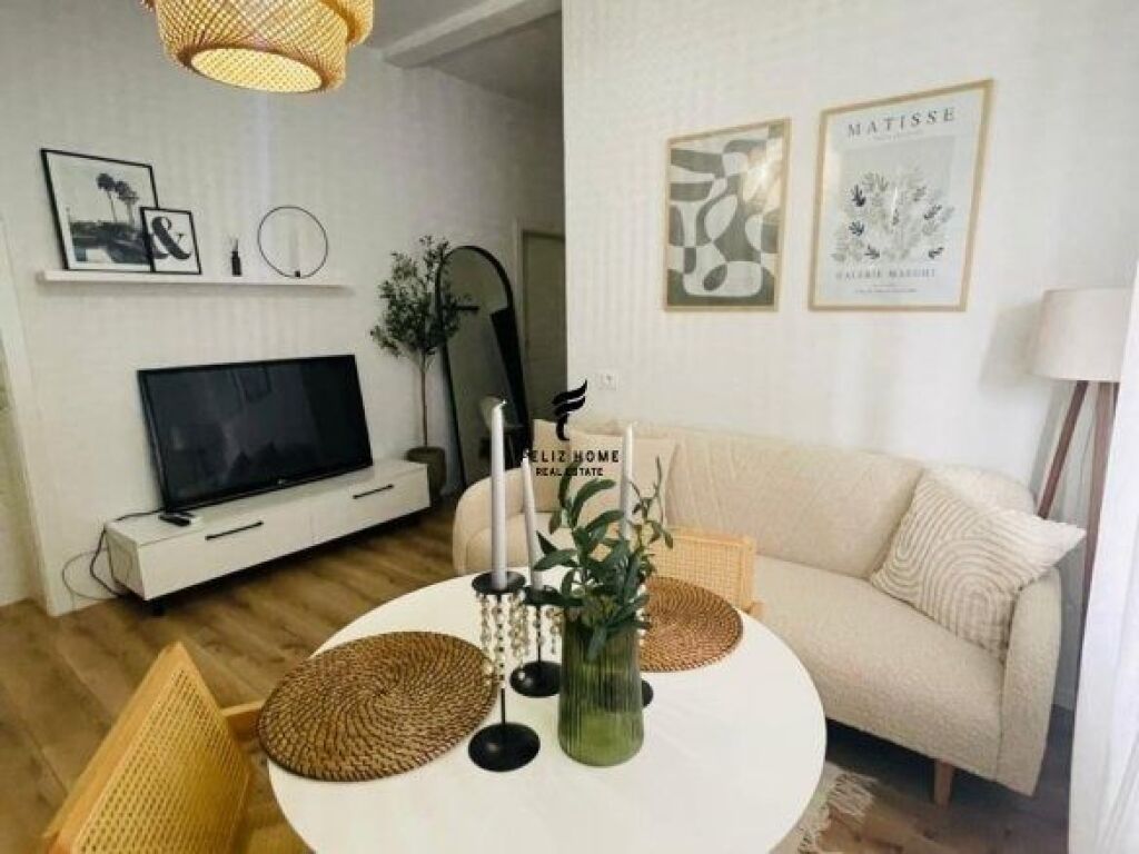 APARTAMENT ME QERA 1+1 STACIONI I TRENIT 45.000 LEKE FH-68530