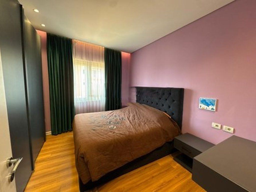 SHITET APARTAMENT 1+1 NE DON BOSKO, PRANE BUJTINES SE GJELIT