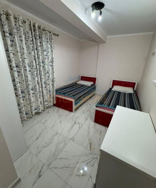 Affitto, Appartamento 2+1+2, Via Fortuzi, Tirana