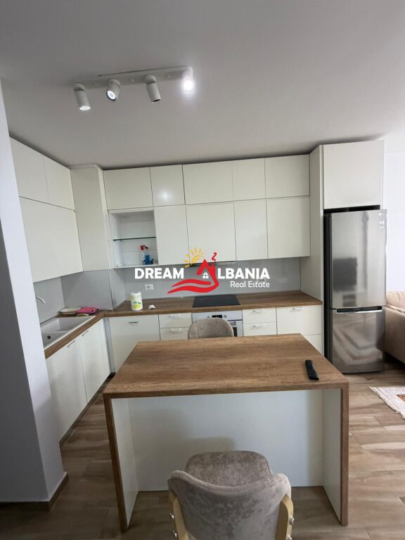 Super Appartamento 1+1 in Affitto Via Dibra, Vicino alla Farmacia 10 a Tirana (ID 42111551)