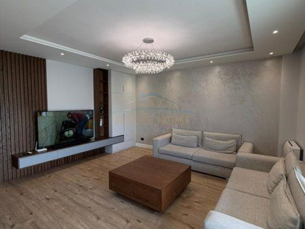 Shitet, Apartament 3+1+2+2 Poste Parkimi, Sofia Hill Residence, TEG, Tiranë.