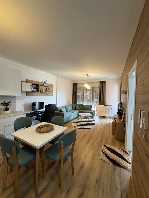 In vendita 1+1 completamente arredato complesso ASL, sopra Pediatria