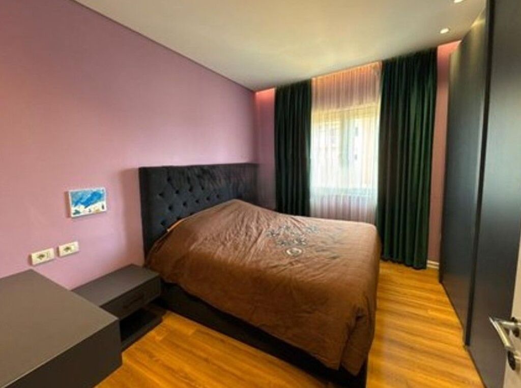 SHITET APARTAMENT 1+1 NE DON BOSKO, PRANE BUJTINES SE GJELIT