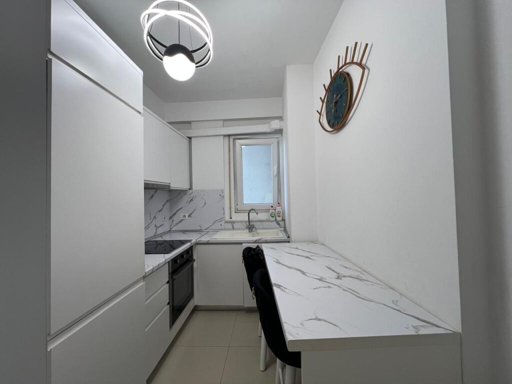 JEPET ME QERA APARTAMENT 2+1  RRUGA 5 MAJI