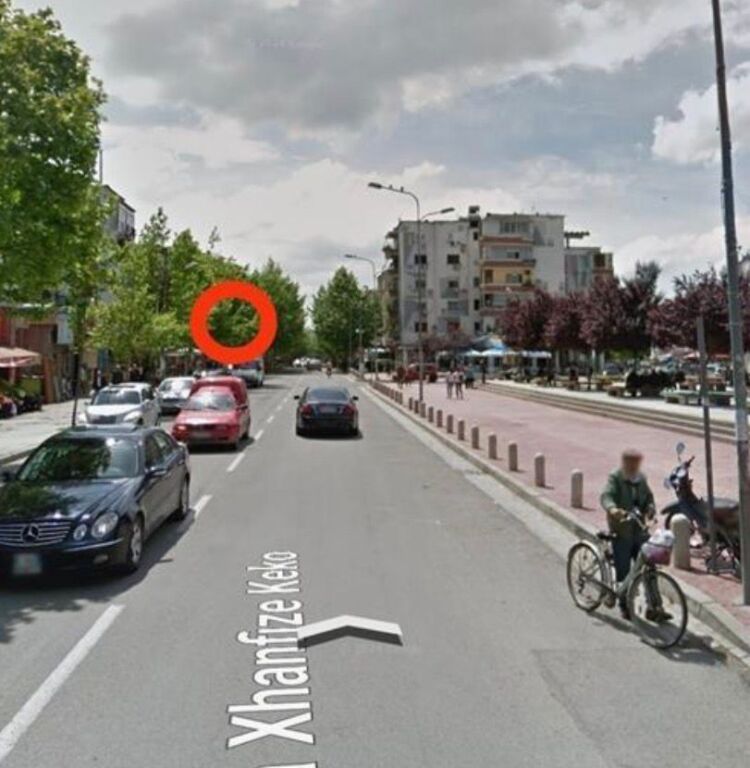 Shop for Rent in Porcelan