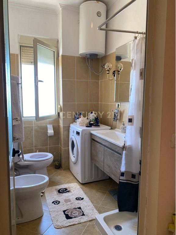 Apartament 2+1 me Qira –me pamje deti, Plazh, Durrës