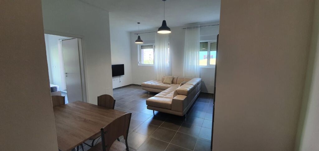 Apartament 2+1 me qera ne Ali Dem tek Mangalemi