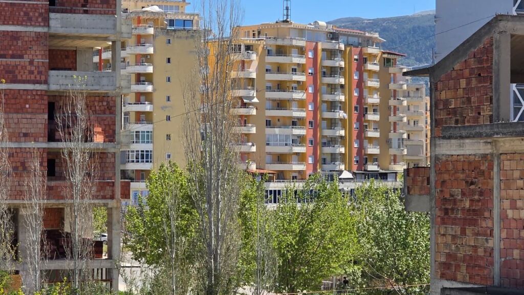🏡 OKAZION NË VLORË – Apartament 2+1 pranë Portit &amp; Vlora Marina