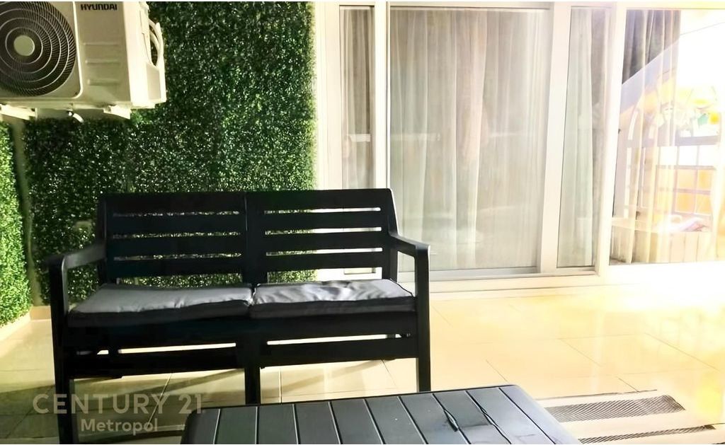 2+1+2+VERANDE PER QIRA PRANE RESTORANT FRESKUT !