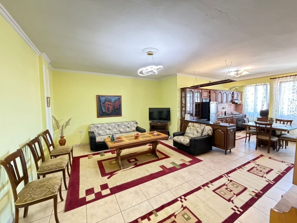 Appartamento in vendita vicino al Nuovo Bazaar