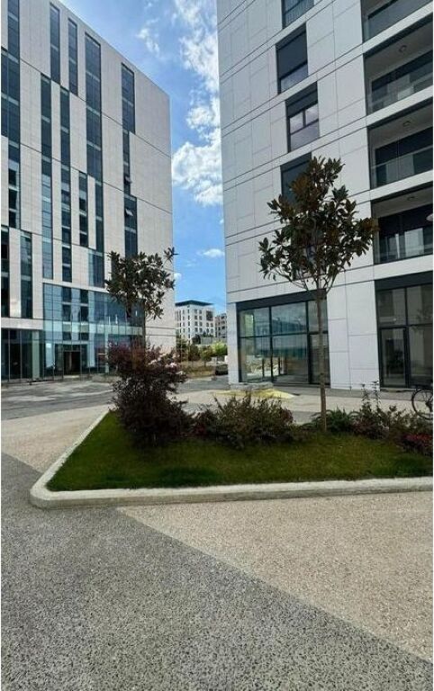 For sale, Apartment 2+1+2, Access Tirana, Former Eagle Square