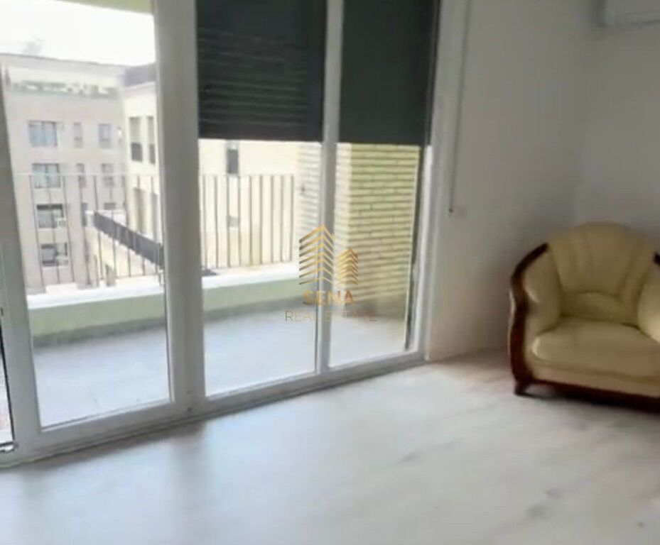 Affitto, Appartamento 2+1+2+blk+P, Campo Aviazione, Parzialmente Arredato, 55.000 Leke/mese