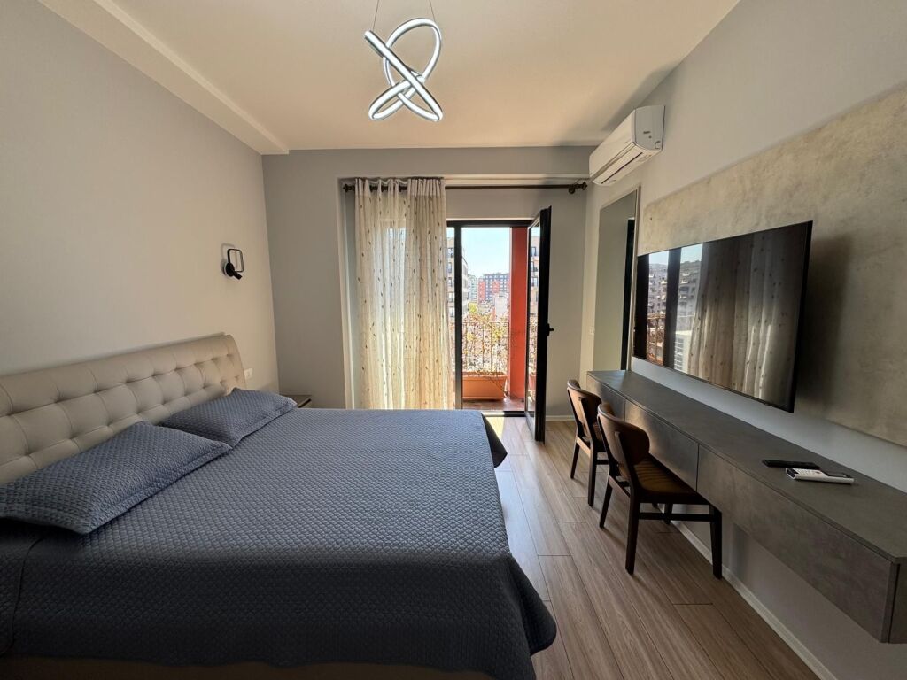 Appartamento 3+1+2+posto auto in affitto, Tirana Garden Building, Via Kavaja