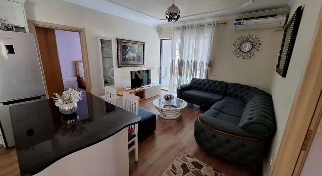 Apartment 2+1 for rent in Misto Mame