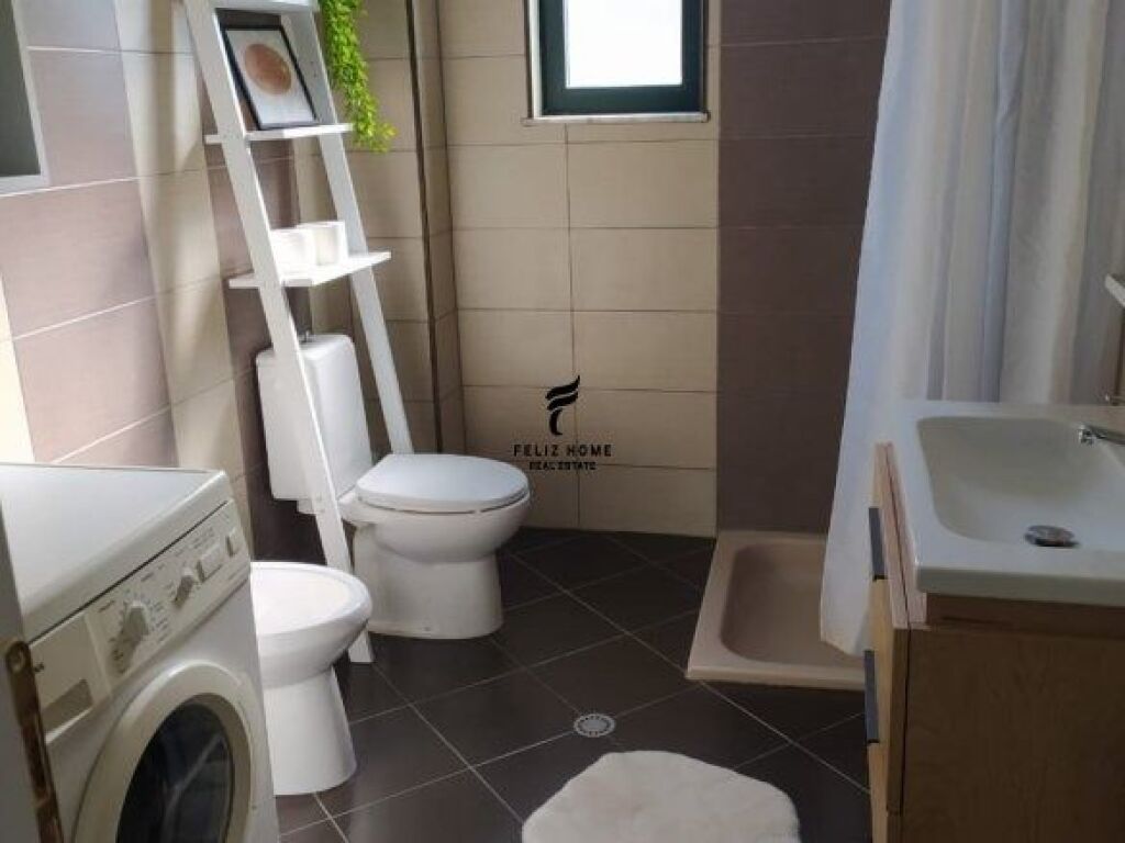 APARTAMENT ME QERA 1+1 STACIONI I TRENIT 45.000 LEKE FH-68530