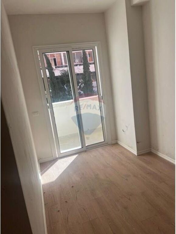 Appartamento 2+1 in Vendita a Yzberisht