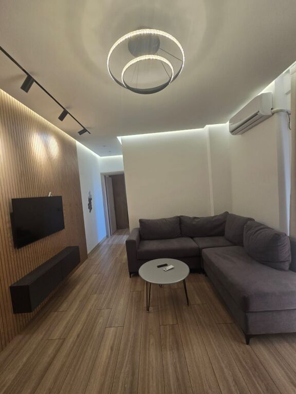 AFFITTASI 1+1 XHAMIA SELIT