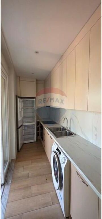 Jepet me qira apartament 2+1 – Stacioni i Trenit