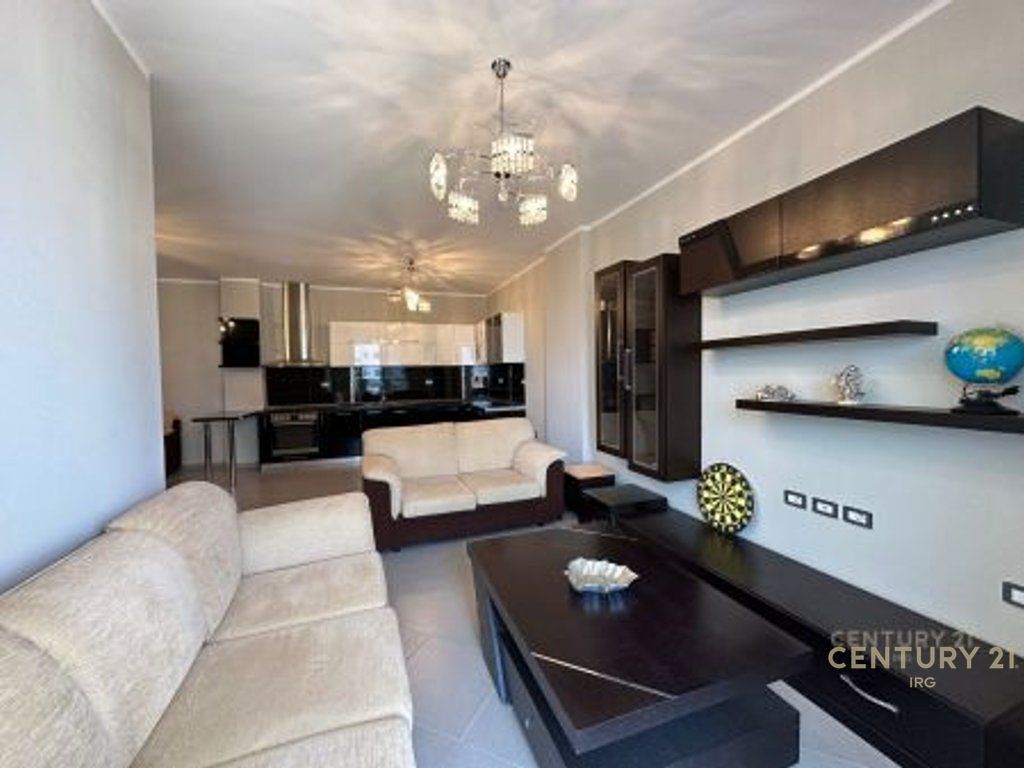 Appartamento 2+1 in affitto vicino a Marinaj Hotel, Unaza e Re!