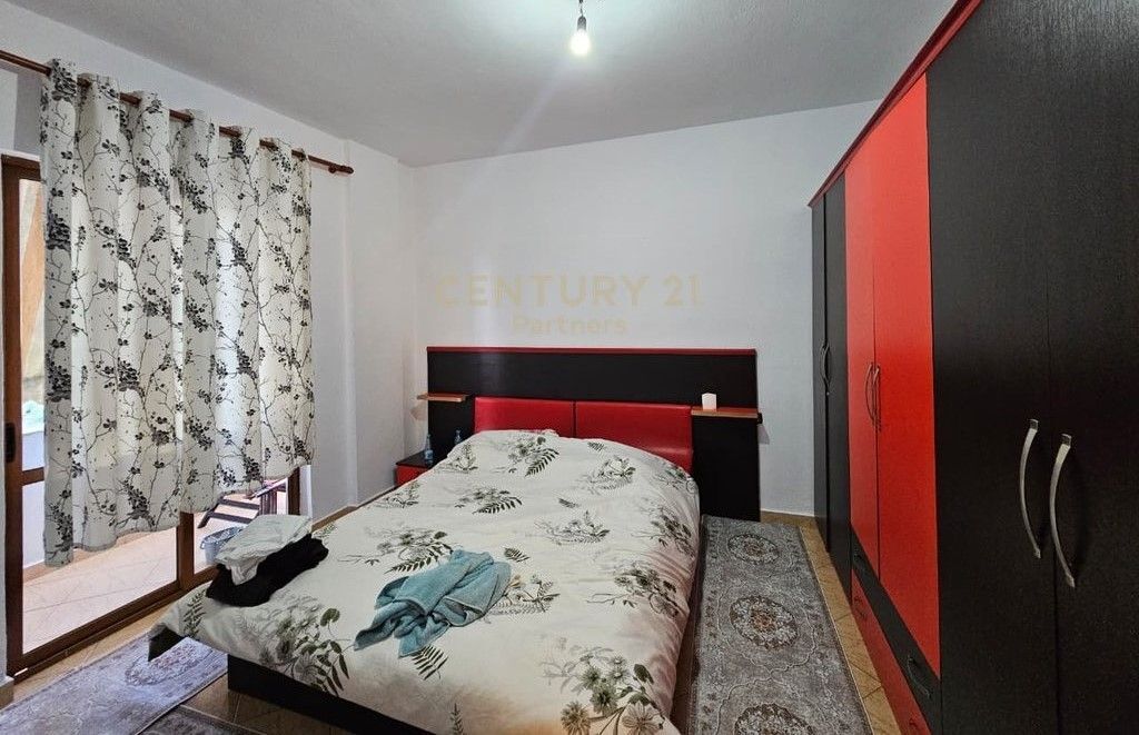 Vendiamo appartamento 1+1 + 2 balconi a Don Bosko