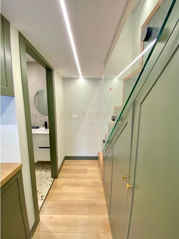 SHESIM, STUDIO LOFT NE XHAMLLIK