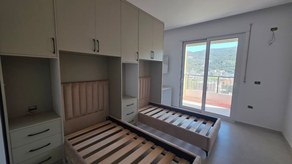 🏡 Apartament 2+1 në Shitje – Lagjja Pelivan Leskaj, Vlorë