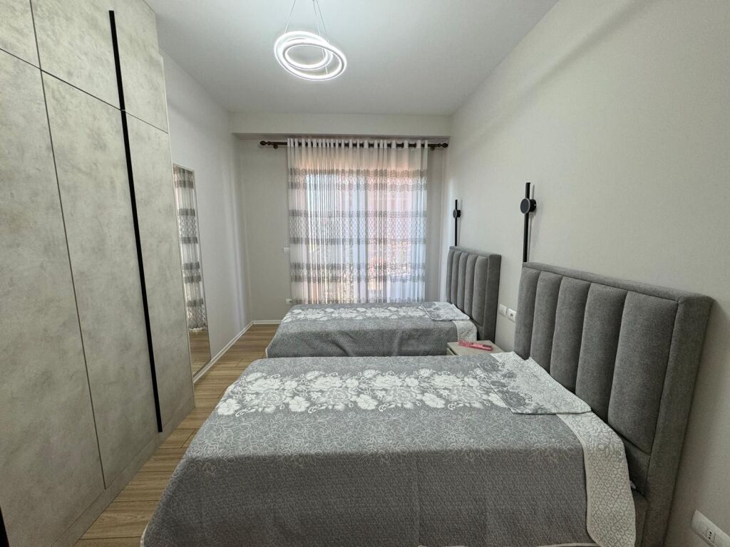 Appartamento 3+1+2+posto auto in affitto, Tirana Garden Building, Via Kavaja