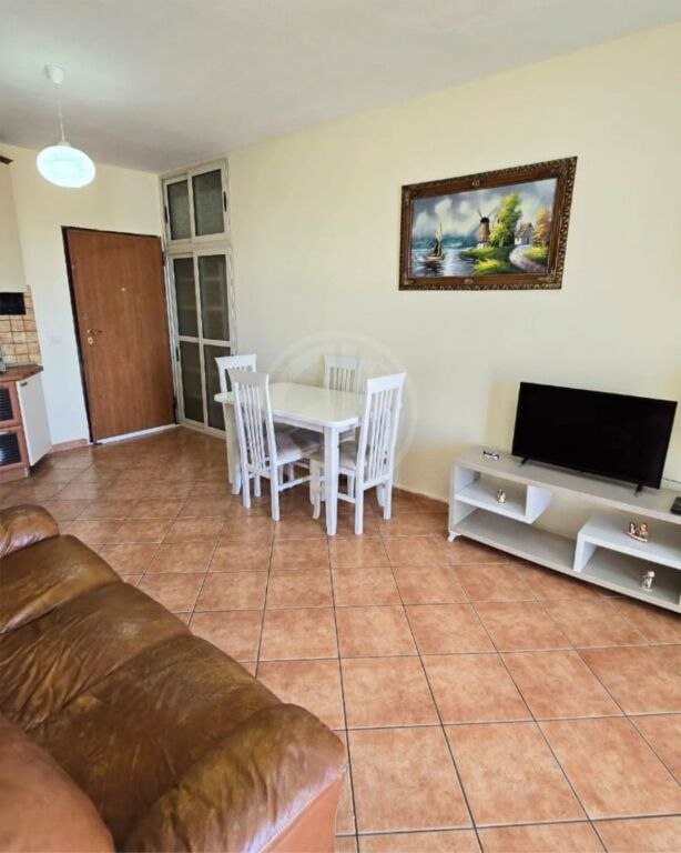 Apartament me qera